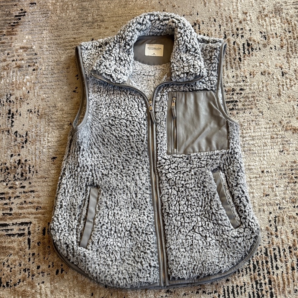 Abercrombie & Fitch Soft Gray Fleece Vest